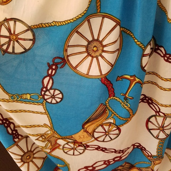 Cover up dress - Picture 2 of 3